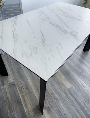 Стол CREMONA 140 KL-99 Белый мрамор матовый, итальянская керамика / черный каркас, ®DISAUR в Александровском - alexsandrovskoe.mebel24.online | фото 3